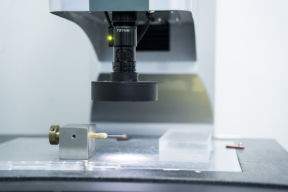 實(shí)驗(yàn)室檢驗(yàn)設(shè)備